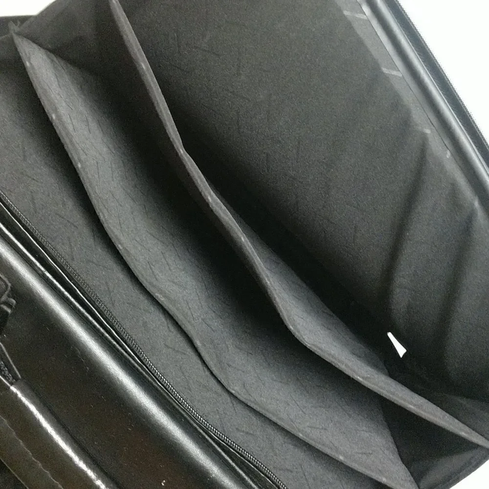 .Samsonite Vinyl Laptop Carry on